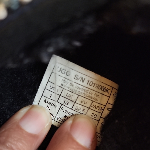 UGG Tasman Slippers - Picture 5 of 8